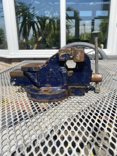 Vintage engineers bench vice - engineers,